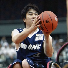 シドニーパラリンピック車椅子バスケットボール日本代表、根木　慎二（ねぎ　しんじ）さん
