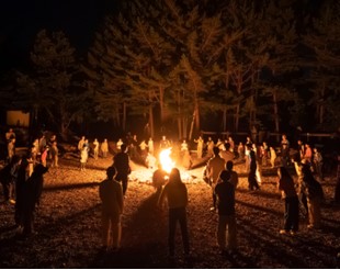 キャンプファイヤー