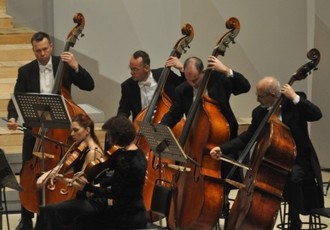 ブラショフ・フィルハーモニー交響楽団の写真