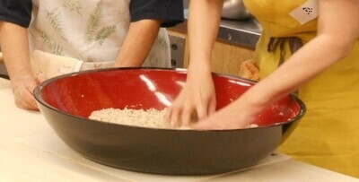 そば打ちの写真