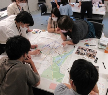 写真：庁内プロジェクトチーム会議の様子