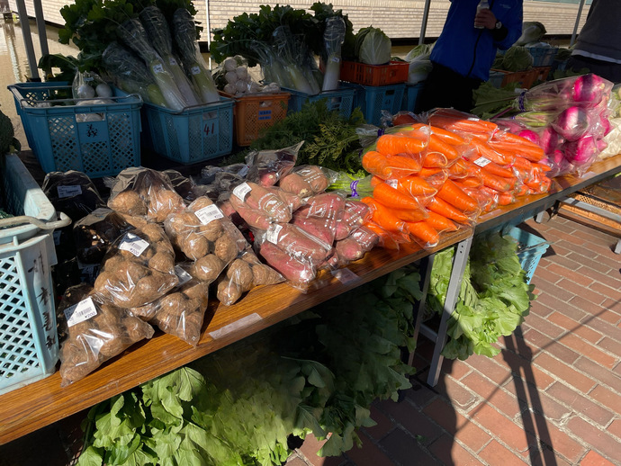 市内産野菜直売会の様子