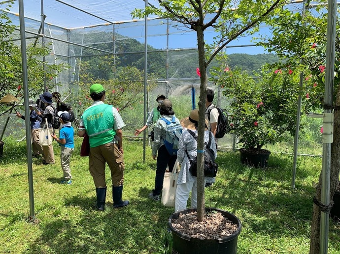 写真：見学会の様子2