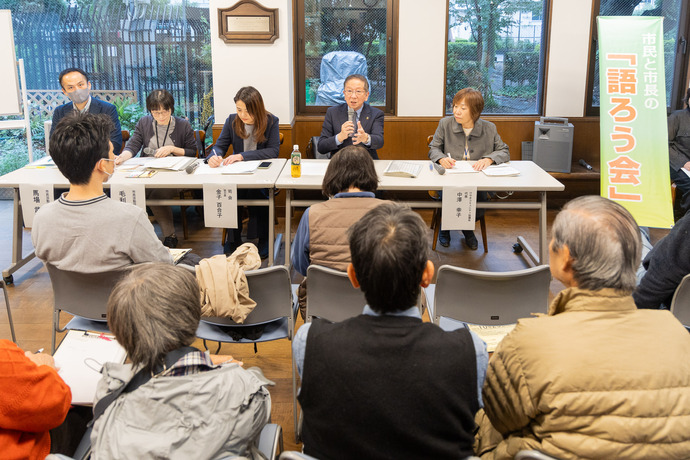 第4回市民と市長の「語ろう会」のようす、市長