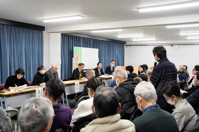 写真：第5回市民と市長の「語ろう会」のようす、市長