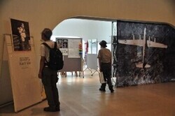 写真：昨年度 パネル展の様子